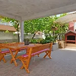 Apartament Karlo1 *