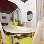 Karlo1 Apartament