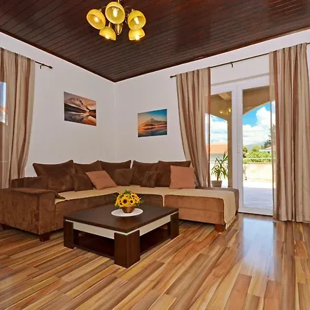 Karlo1 Apartament *